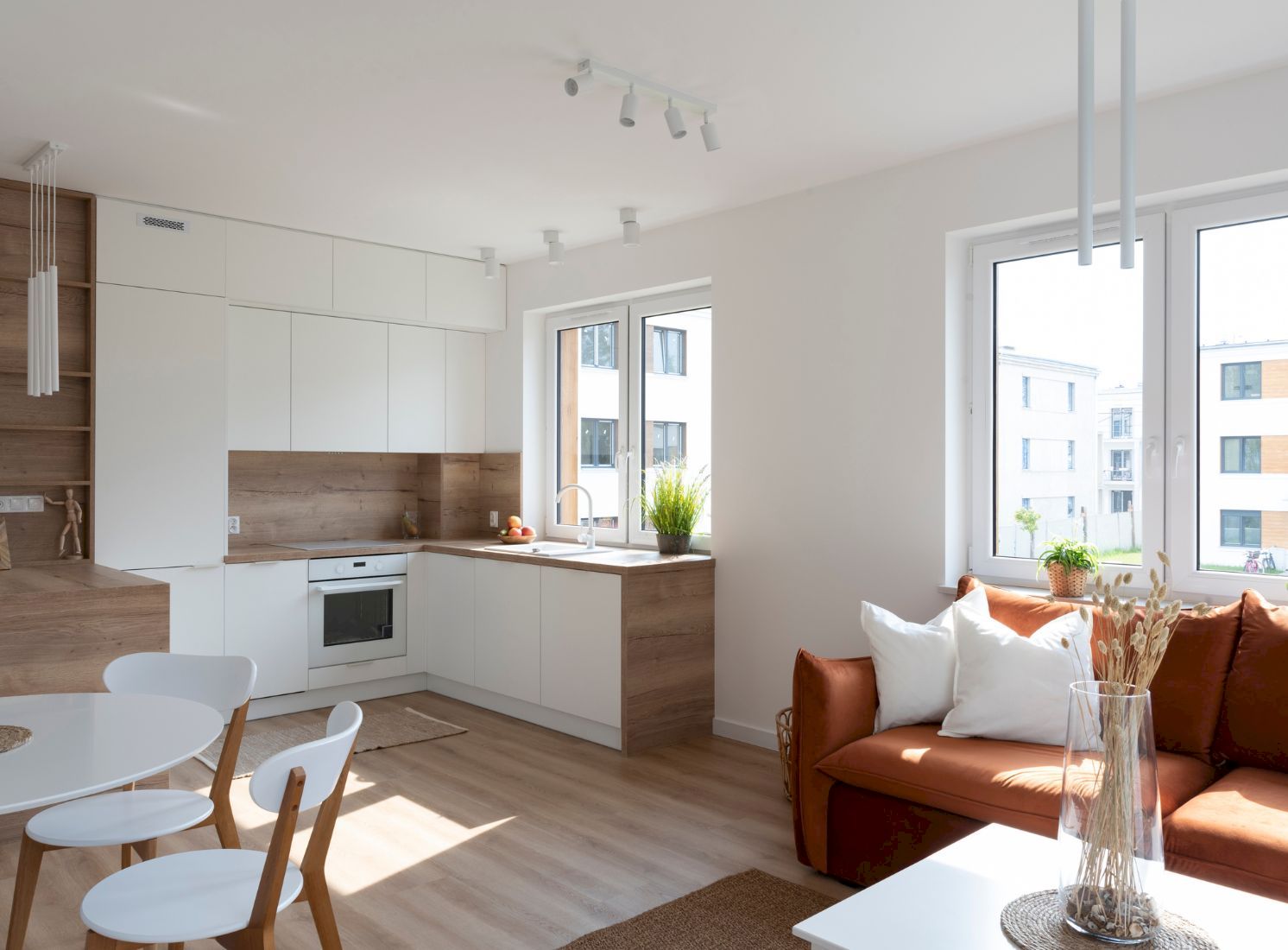 Aménagement complet d’une cuisine de 10 m² à Lausanne - Avenir Rénovations