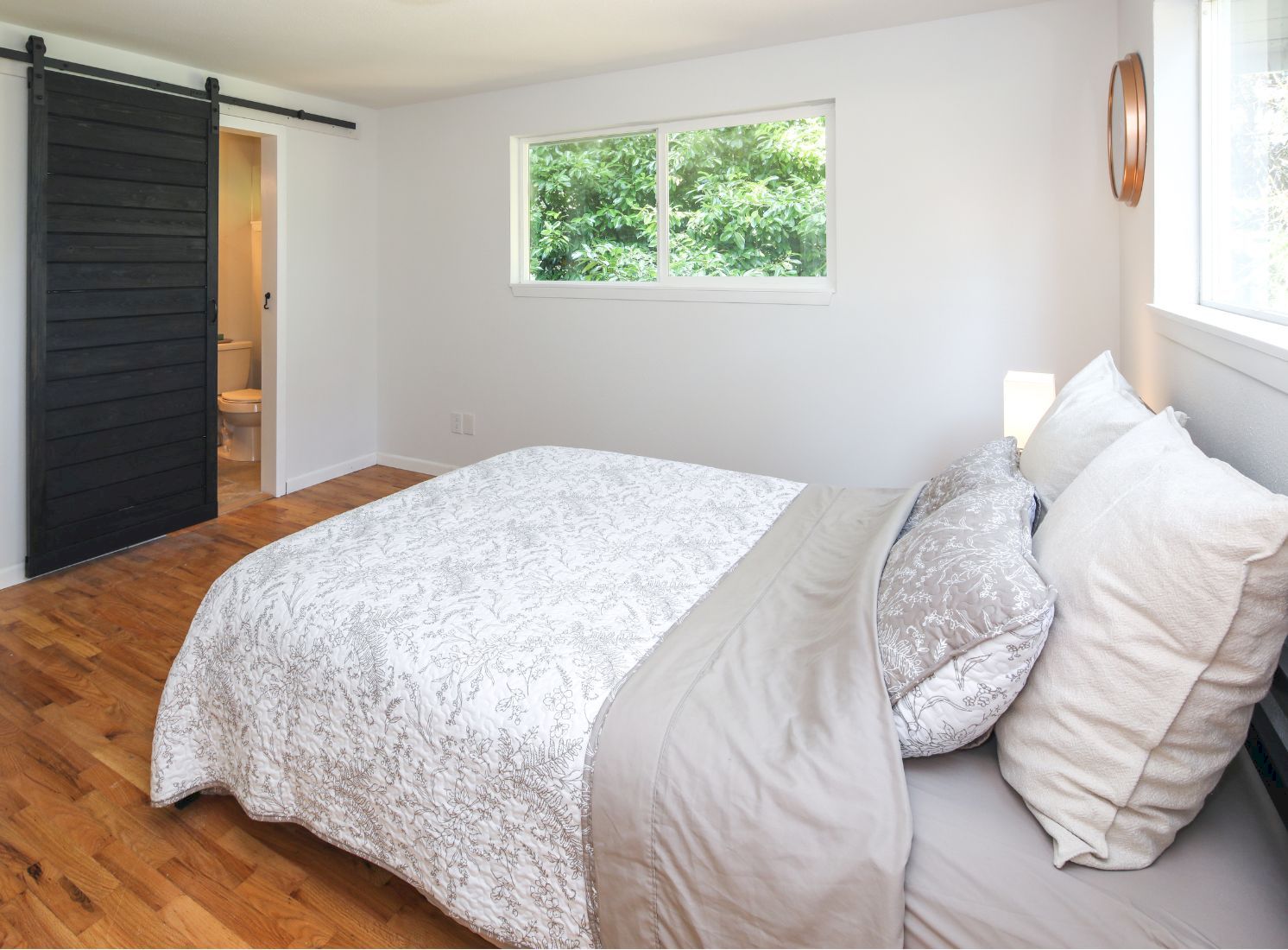 Aménagement d’une chambre de 15 m² à Bienne - Avenir Rénovations