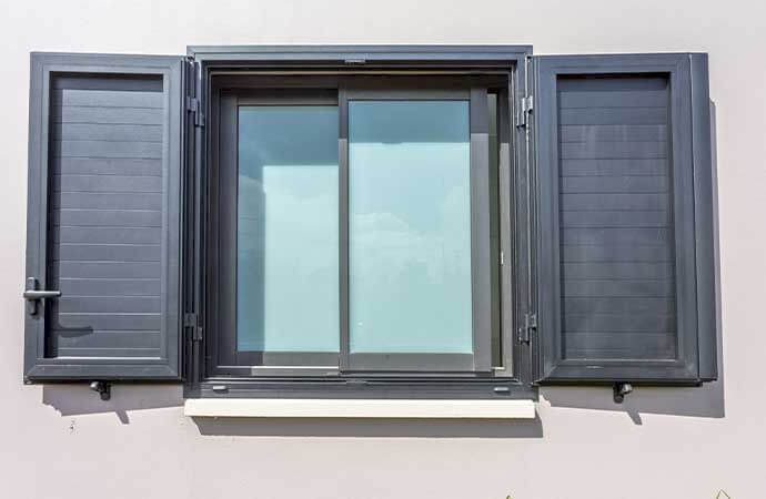 Étapes d’un projet de pose de volets battants en aluminium